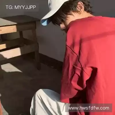 贺栩献